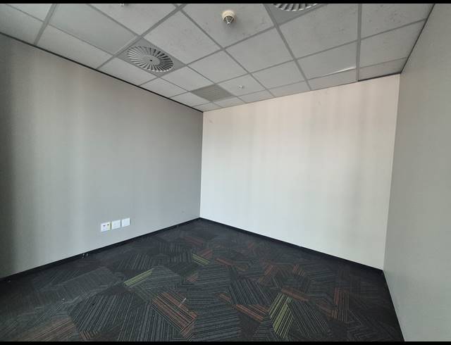 318M² OFFICE TO LET IN SANDTON CENTRAL